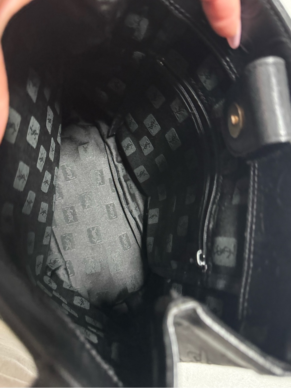 Saint Laurent Black Embossed Logo Shoulder Bag - Picture 8 of 12